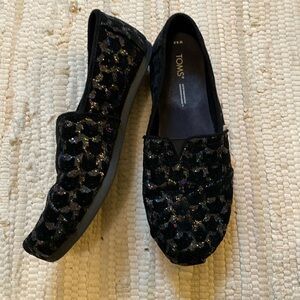 Toms sparkly black cat shoes